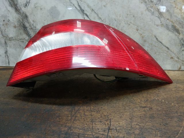 bontott SKODA SUPERB II Jobb Külső Hátsó Lámpa