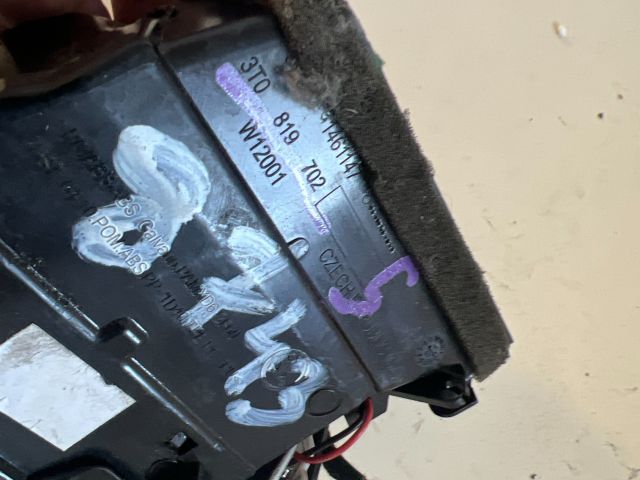 bontott SKODA SUPERB II Jobb Szellőző