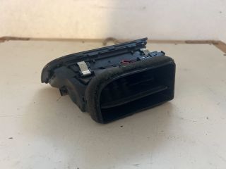 bontott SKODA SUPERB II Jobb Szellőző