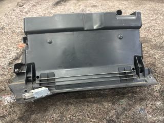 bontott SKODA SUPERB II Kesztyűtartó