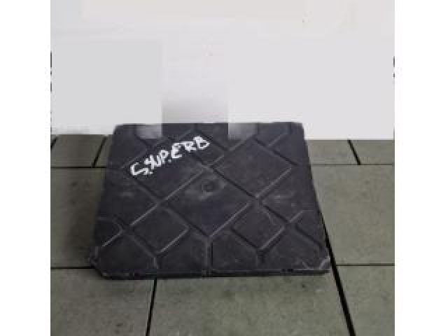 bontott SKODA SUPERB II Komfort Elektronika