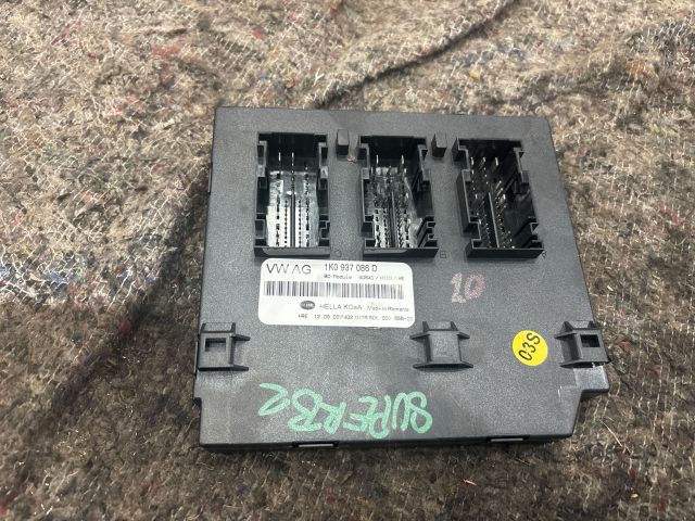 bontott SKODA SUPERB II Komfort Elektronika