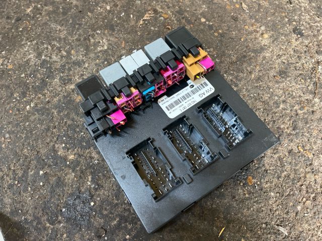 bontott SKODA SUPERB II Komfort Elektronika