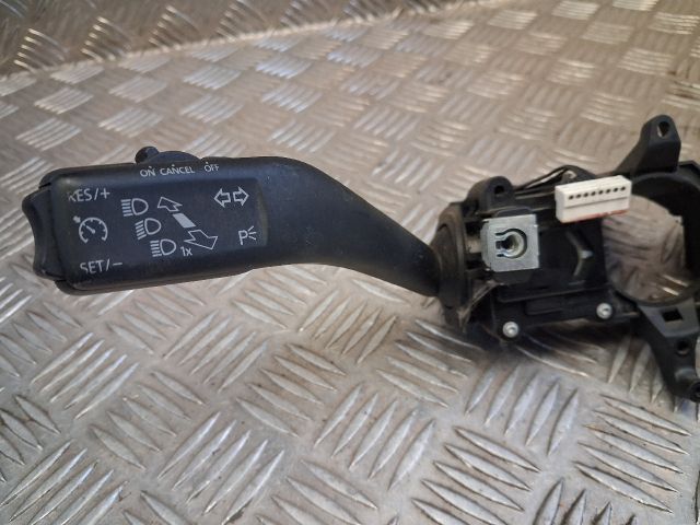 bontott SKODA SUPERB II Komplett Kormánykapcsoló (Bajuszkapcsoló)