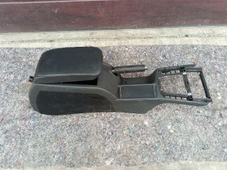 bontott SKODA SUPERB II Könyöklő