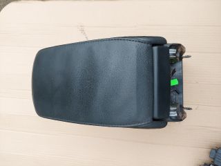 bontott SKODA SUPERB II Könyöklő