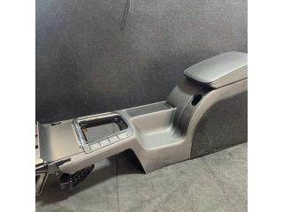 bontott SKODA SUPERB II Könyöklő