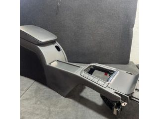 bontott SKODA SUPERB II Könyöklő