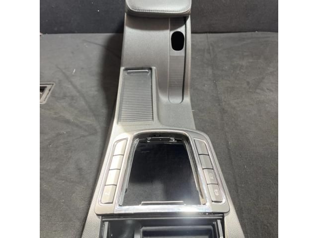 bontott SKODA SUPERB II Könyöklő