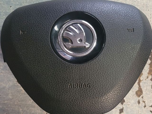 bontott SKODA SUPERB II Kormánylégzsák