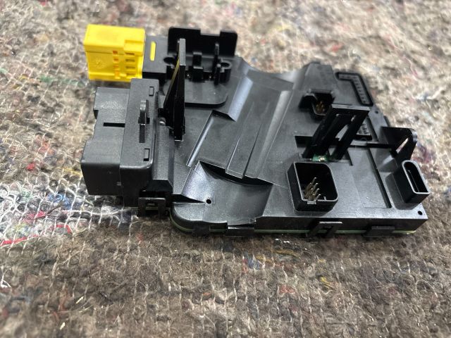 bontott SKODA SUPERB II Kormányoszlop Vezérlő