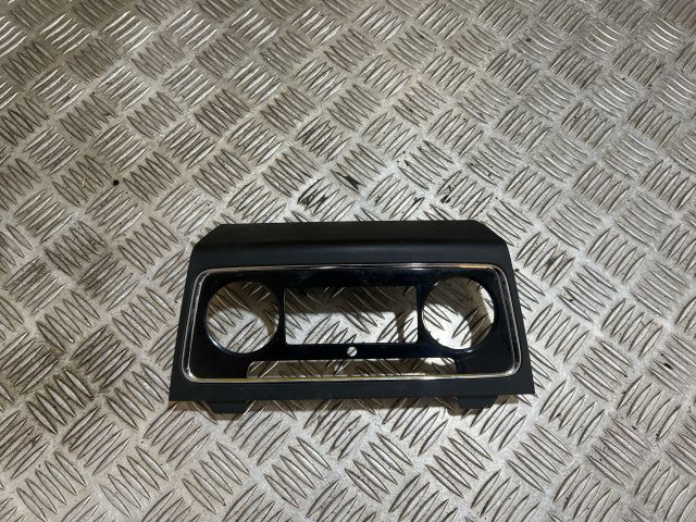 bontott SKODA SUPERB II Középkonzol Keret