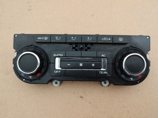 bontott SKODA SUPERB II Középkonzol Vezérlő Panel