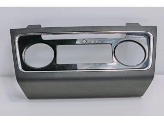 bontott SKODA SUPERB II Középső Műszerfal Díszléc