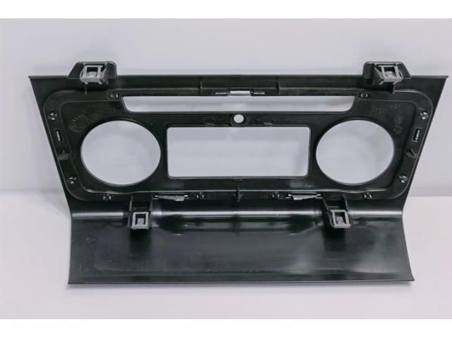 bontott SKODA SUPERB II Középső Műszerfal Díszléc