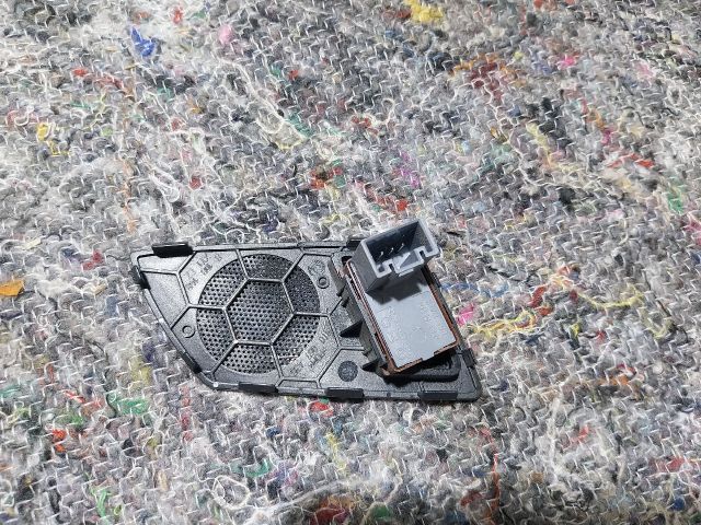 bontott SKODA SUPERB II Központizár Kapcsoló