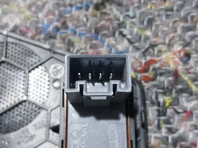 bontott SKODA SUPERB II Központizár Kapcsoló