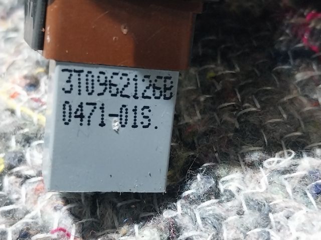 bontott SKODA SUPERB II Központizár Kapcsoló