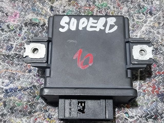 bontott SKODA SUPERB II Lámpa Vezérlő