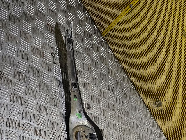 bontott SKODA SUPERB II Motorháztető Díszléc Első