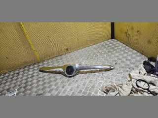 bontott SKODA SUPERB II Motorháztető Díszléc Első