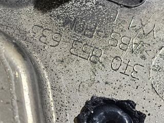 bontott SKODA SUPERB II Motorháztető Díszléc Első