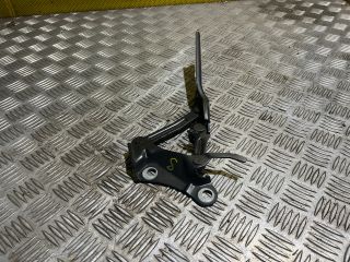 bontott SKODA SUPERB II Motorháztető Jobb Zsanér