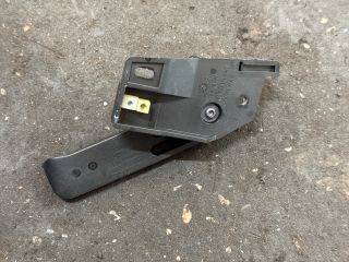 bontott SKODA SUPERB II Motorháztető Nyitó Kar / Gomb