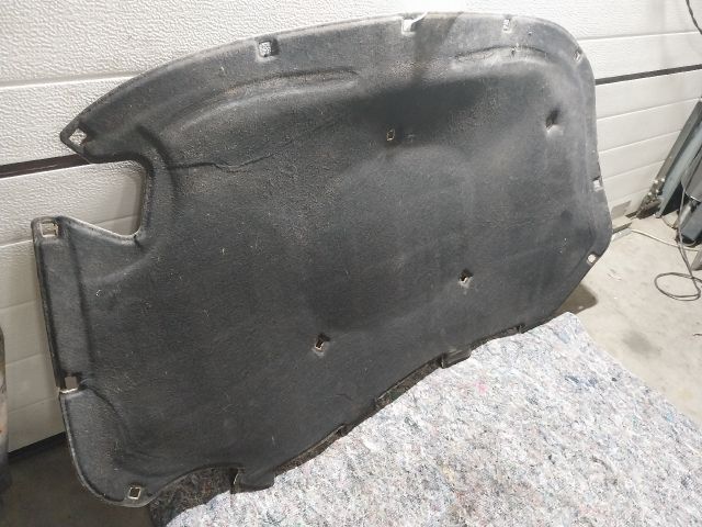 bontott SKODA SUPERB II Motorháztető Szigetelés