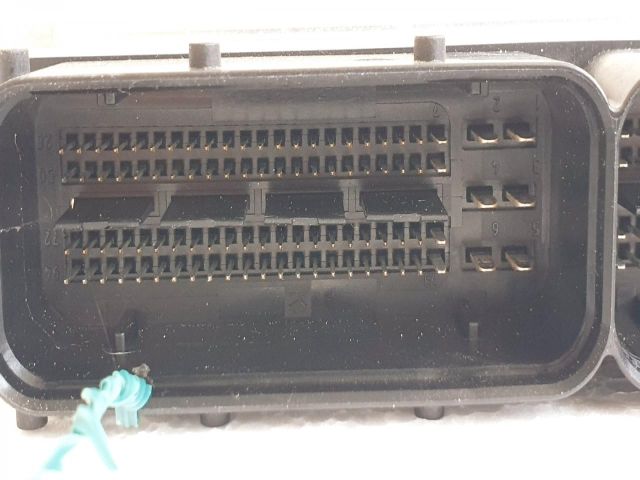 bontott SKODA SUPERB II Motorvezérlő