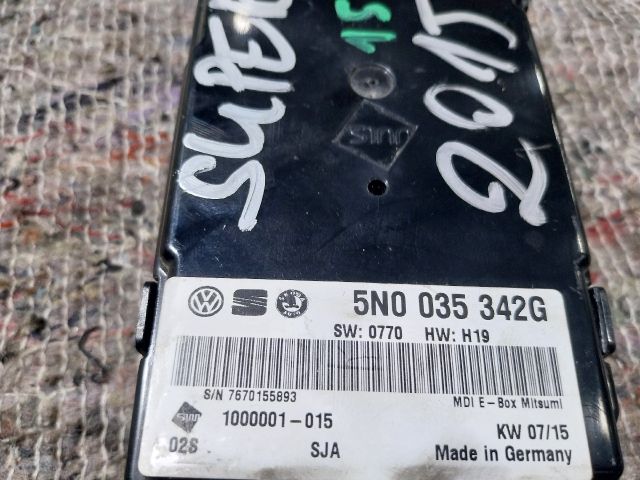 bontott SKODA SUPERB II Multimédia Vezérlő