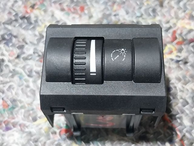 bontott SKODA SUPERB II Műszerfal Fényerő Szabályzó