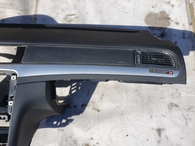 bontott SKODA SUPERB II Műszerfal Héj