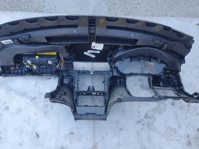 bontott SKODA SUPERB II Műszerfal Héj