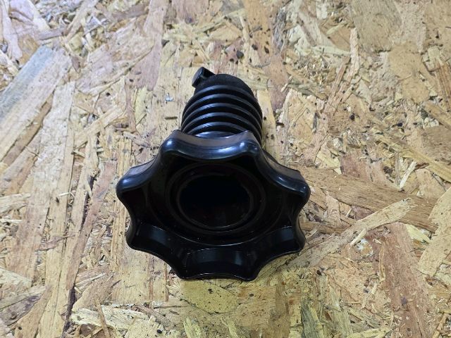 bontott SKODA SUPERB II Pótkerék Rögzítő