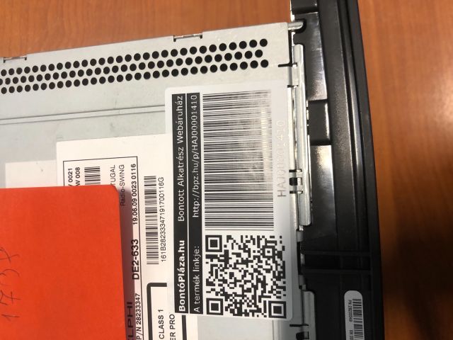 bontott SKODA SUPERB II Rádió / CD Kapcsoló