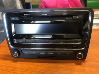 bontott SKODA SUPERB II Rádió / CD Kapcsoló