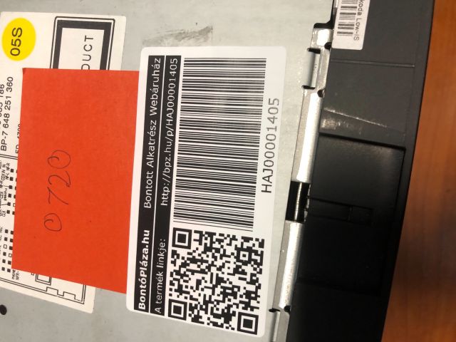 bontott SKODA SUPERB II Rádió / CD Kapcsoló