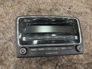 bontott SKODA SUPERB II Rádió / CD