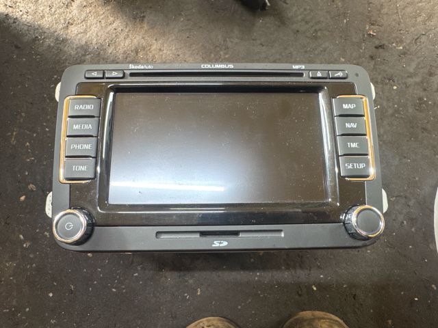 bontott SKODA SUPERB II Rádió / CD