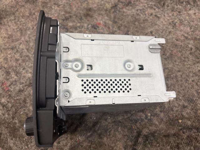 bontott SKODA SUPERB II Rádió / CD