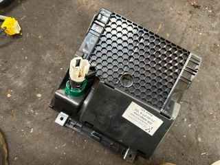 bontott SKODA SUPERB II Szivargyújtó Betét