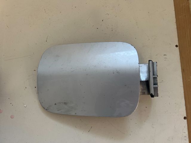 bontott SKODA SUPERB II Tankajtó