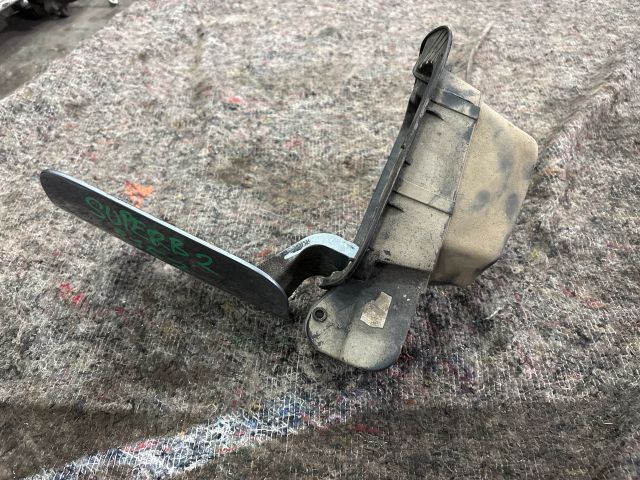 bontott SKODA SUPERB II Tankajtó