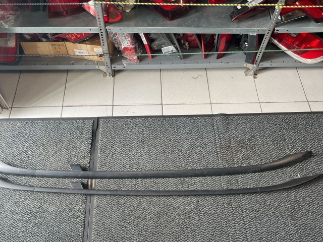 bontott SKODA SUPERB II Tetősín Pár