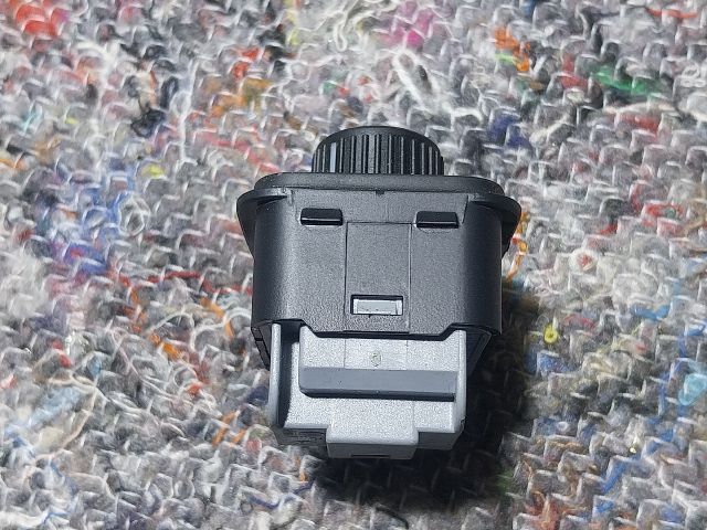 bontott SKODA SUPERB II Tükör Kapcsoló