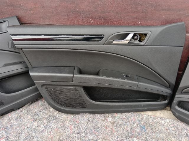 bontott SKODA SUPERB II Ülés és Ajtókárpit Szett