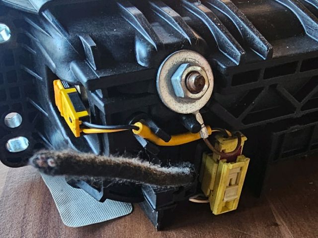 bontott SKODA SUPERB II Utasoldali Légzsák