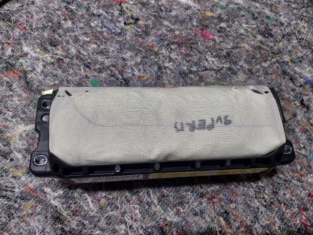 bontott SKODA SUPERB II Utasoldali Légzsák