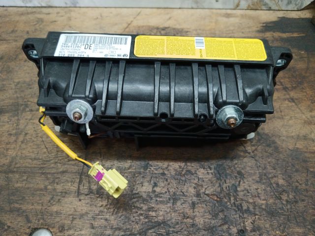 bontott SKODA SUPERB II Utasoldali Légzsák